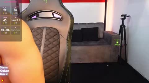 Snapshot of magnus_savage chatting on December 5, 4:25 pm If you want me to use the Lovense please let me know -- online show from December 5, 4:25 pm