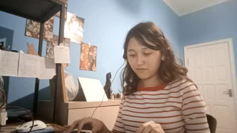 Anika online show from April 14, 3:18 pm