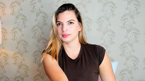 Snapshot of mahia_montenegr chatting on February 22, 3:32 pm Mahia online show from February 22, 3:32 pm