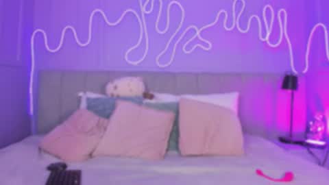 Mai online show from October 25, 8:36 pm