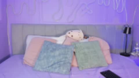 Mai online show from December 4, 7:55 pm