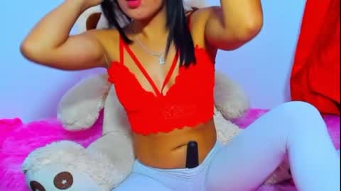 Maia Bronce online show from July 19, 3:32 am
