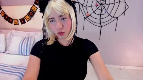 Maia online show from October 27, 12:20 pm