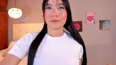 Snapshot of maia_w10 chatting on April 28, 12:10 pm Maia online show from April 28, 12:10 pm