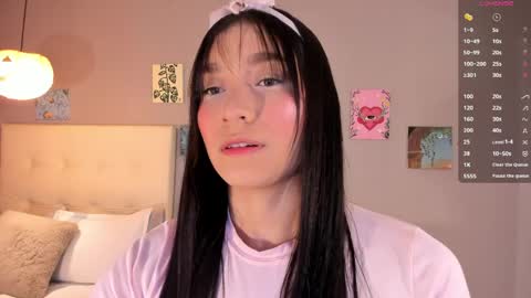 Snapshot of maia_w10 chatting on April 29, 12:09 pm Maia online show from April 29, 12:09 pm