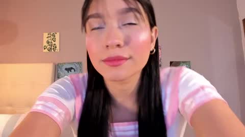 Snapshot of maia_w10 chatting on May 1, 12:10 pm Maia online show from May 1, 12:10 pm