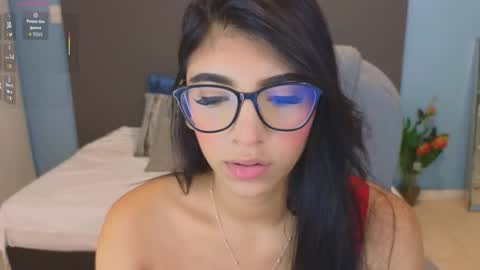 Maiaa Ruiz  online show from October 1, 2:45 pm