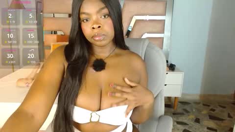 Maia Charris online show from October 21, 5:57 pm