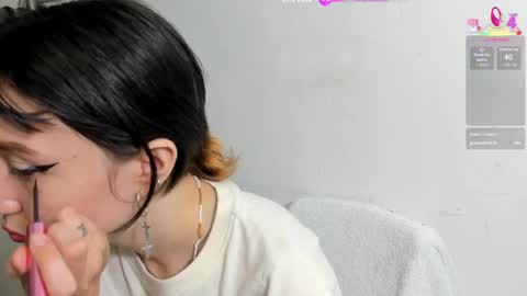 maibys online show from May 21, 4:19 am