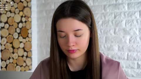 Lucy online show from November 28, 2:25 am