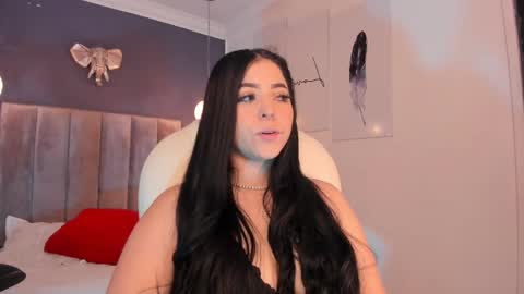 Snapshot of maiiitee_ chatting on February 3, 12:47 pm Mait online show from February 3, 12:47 pm