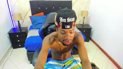 Snapshot of maikol_monstercock chatting on November 26, 8:43 pm M A I K O L -- M O N S T E R C O C L online show from November 26, 8:43 pm