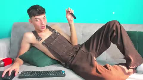 Maikol online show from February 12, 3:18 pm