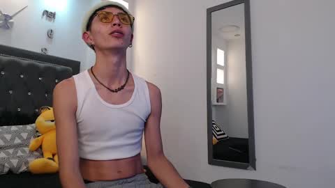 Maiky Cooper online show from March 6, 4:41 am