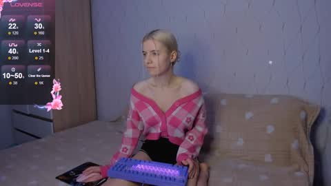 Your kitty online show from November 25, 3:06 am