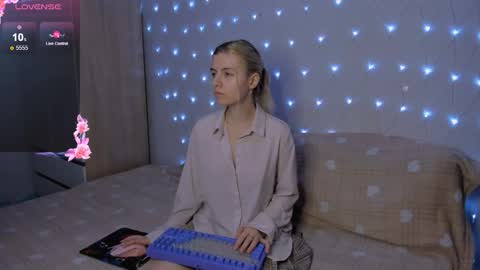 Your kitty online show from March 12, 4:02 pm