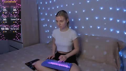 Your kitty online show from March 26, 3:50 pm