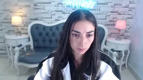 Maily online show from January 18, 1:04 pm