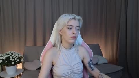 Snapshot of maimatin chatting on November 5, 8:03 am maimatin online show from November 5, 8:03 am