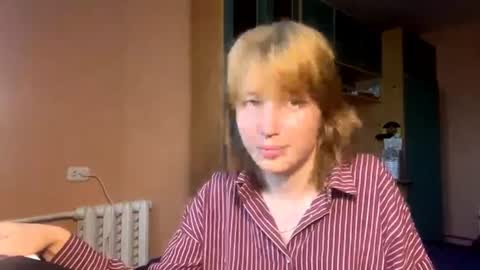 Evie online show from June 19, 3:49 pm