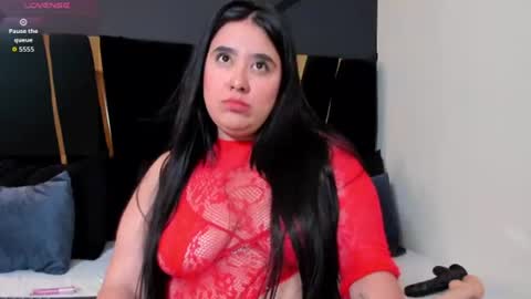 Snapshot of maite_grays chatting on June 12, 2:27 pm M A I T E online show from June 12, 2:27 pm