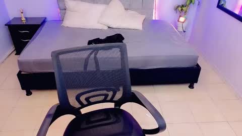 MAITE STONE1 online show from November 21, 4:11 am