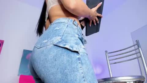 Snapshot of maithe_022 chatting on November 5, 7:14 pm mai online show from November 5, 7:14 pm