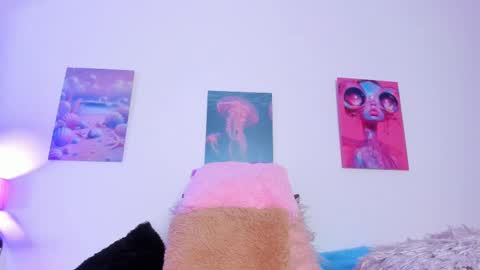 Snapshot of maithe_022 chatting on November 17, 7:08 pm mai online show from November 17, 7:08 pm