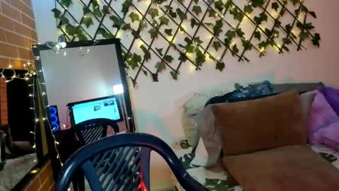 Snapshot of maja_hills chatting on March 12, 11:44 pm maja_hills online show from March 12, 11:44 pm