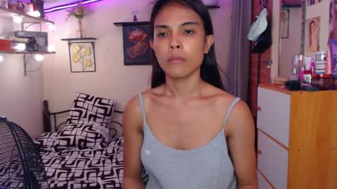 Bella online show from May 16, 3:33 pm