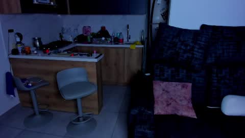 majito online show from June 25, 5:12 am