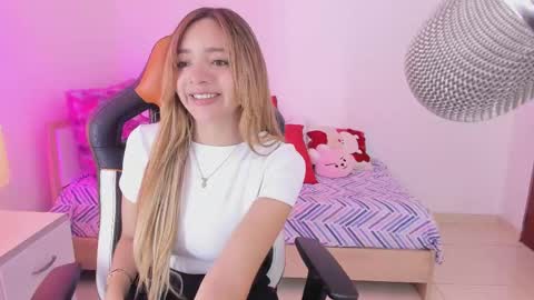 Snapshot of majo_gomez chatting on March 12, 3:40 pm Majo online show from March 12, 3:40 pm