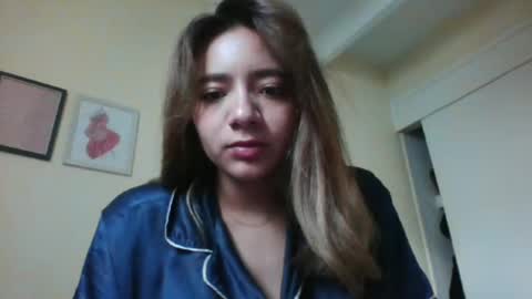 Snapshot of majo_gomezz chatting on September 21, 3:13 pm majo_gomezz online show from September 21, 3:13 pm