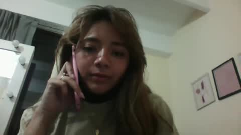 Snapshot of majo_gomezz chatting on October 7, 2:20 am majo_gomezz online show from October 7, 2:20 am