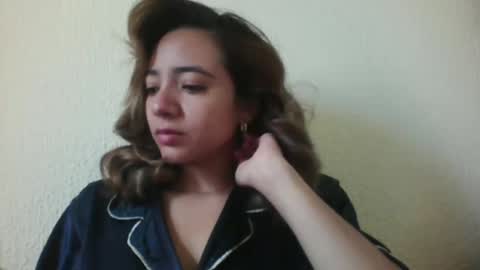 Snapshot of majo_gomezz chatting on October 22, 4:18 pm majo_gomezz online show from October 22, 4:18 pm