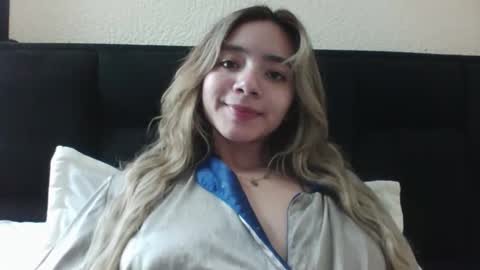 majo_gomezz online show from February 18, 6:09 am