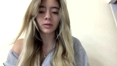 majo_gomezz online show from March 15, 11:44 pm