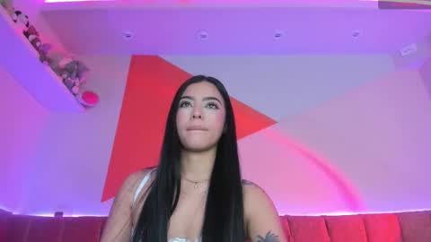 Snapshot of majoogomez chatting on March 1, 10:50 am Majo Gomez online show from March 1, 10:50 am