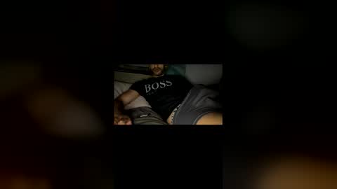 majorb121 online show from April 14, 7:42 pm