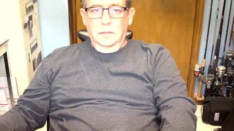 Snapshot of majormike34 chatting on December 6, 5:11 pm majormike34 online show from December 6, 5:11 pm