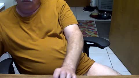 Snapshot of majormike34 chatting on February 27, 4:41 am majormike34 online show from February 27, 4:41 am