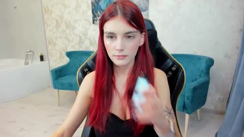 Chloe online show from November 28, 3:31 am