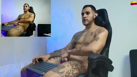 Snapshot of make_manson chatting on October 8, 8:17 pm Make online show from October 8, 8:17 pm