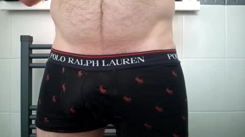 Snapshot of make_me_cumnow272809 chatting on February 18, 12:34 pm Horny Daddy online show from February 18, 12:34 pm