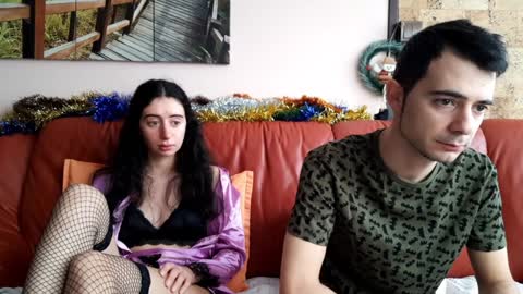 Snapshot of make_me_feel chatting on January 1, 1:37 pm Lena Ian online show from January 1, 1:37 pm