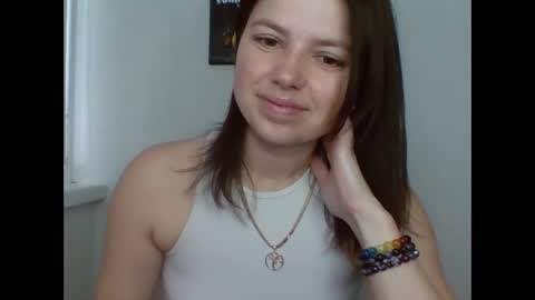 make_mesmile online show from May 14, 6:42 am