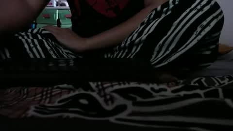 Snapshot of makelove2mebb chatting on October 19, 4:24 am makelove2mebb online show from October 19, 4:24 am