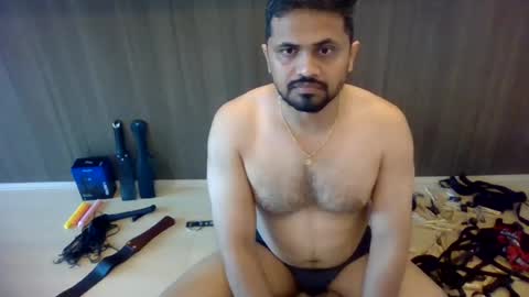 Rakesh Slave online show from July 16, 9:43 pm