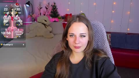 Snapshot of makima_lee chatting on January 16, 5:32 am Makima online show from January 16, 5:32 am