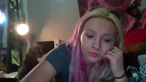 KarizmaticKitten online show from February 27, 6:57 am